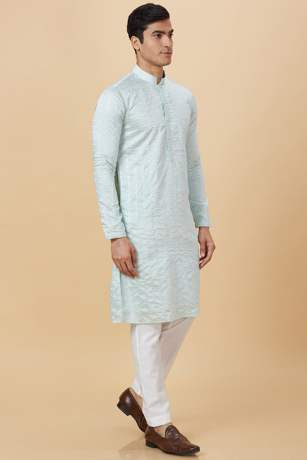 Kurta Sky Diya Embroidery