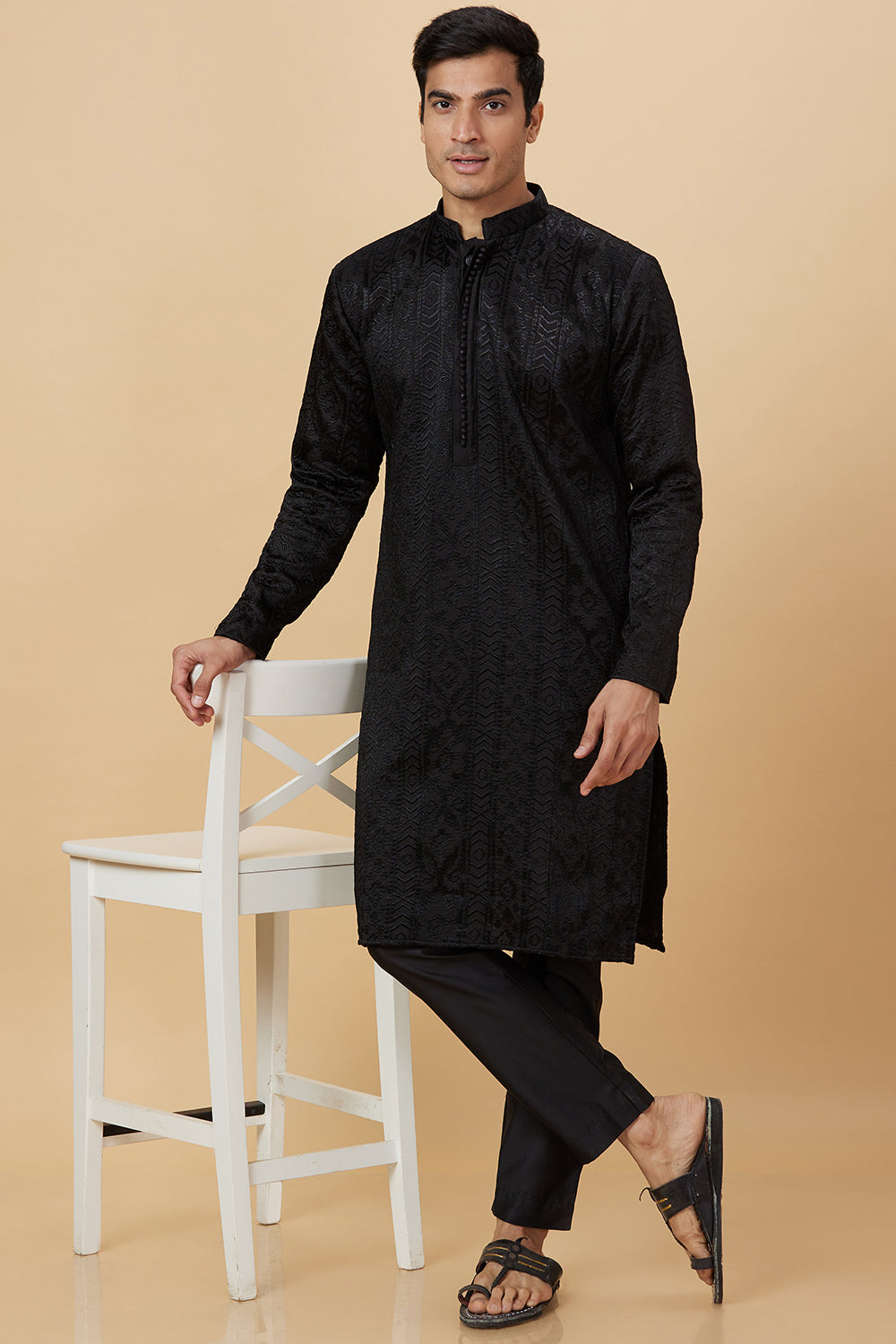 Kurta Geometrical Full Embellished Thread work