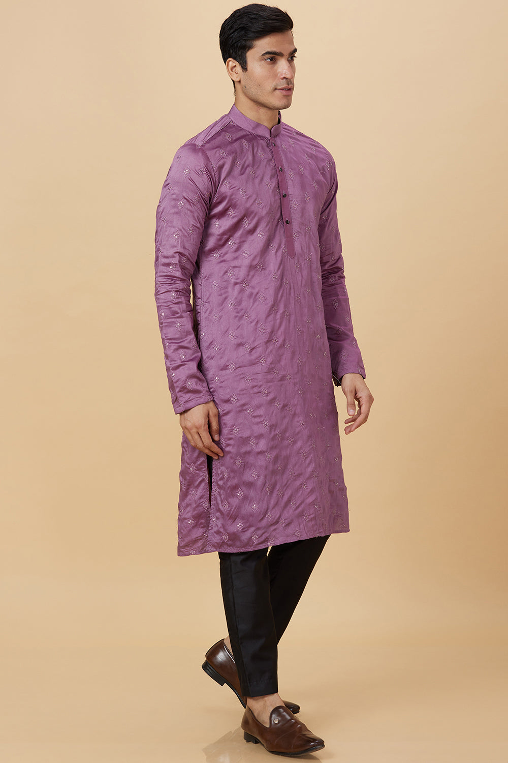 Mauve Kurta with Kite shaped mirror Embellished work