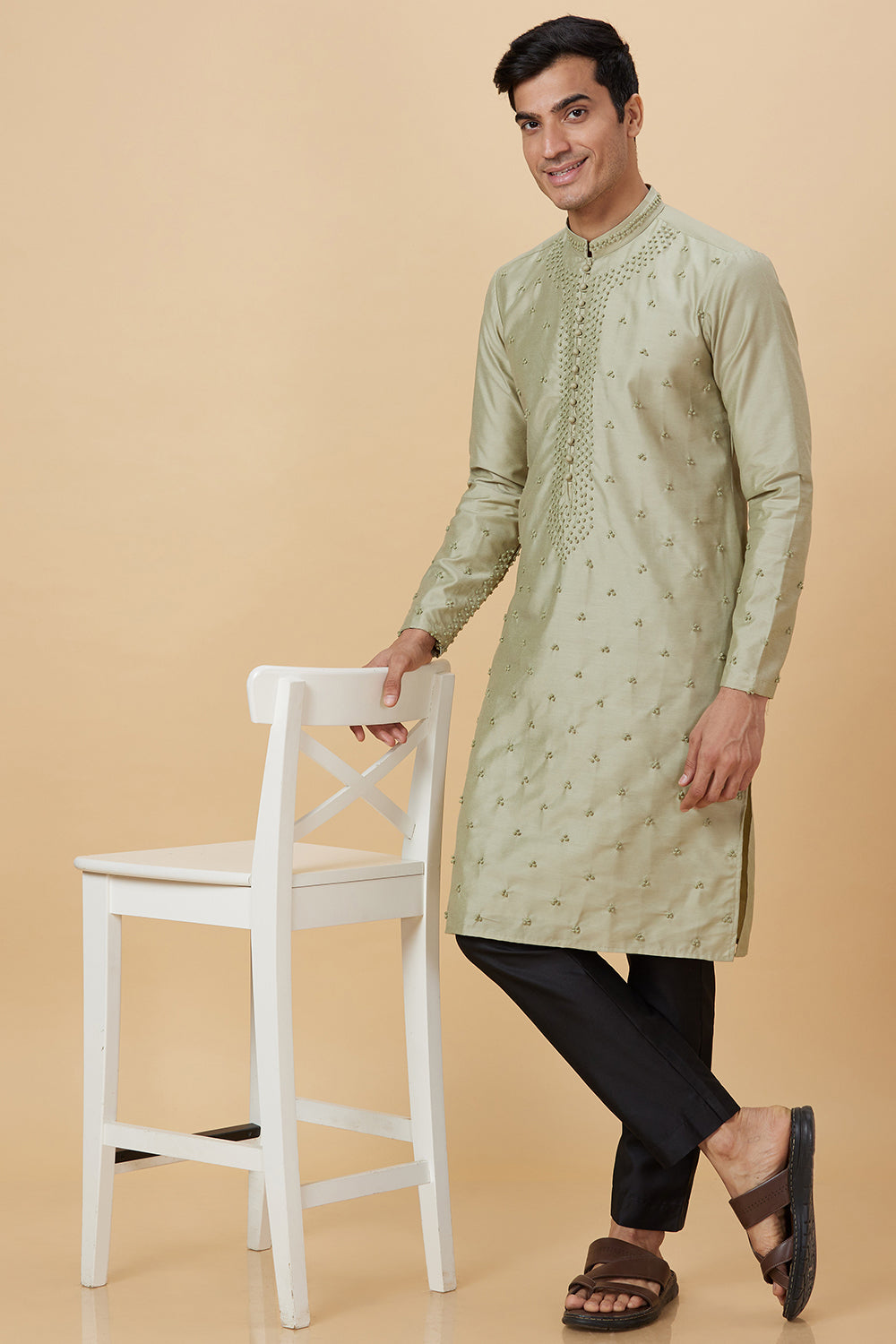 Kurta with French knot hand embroidery