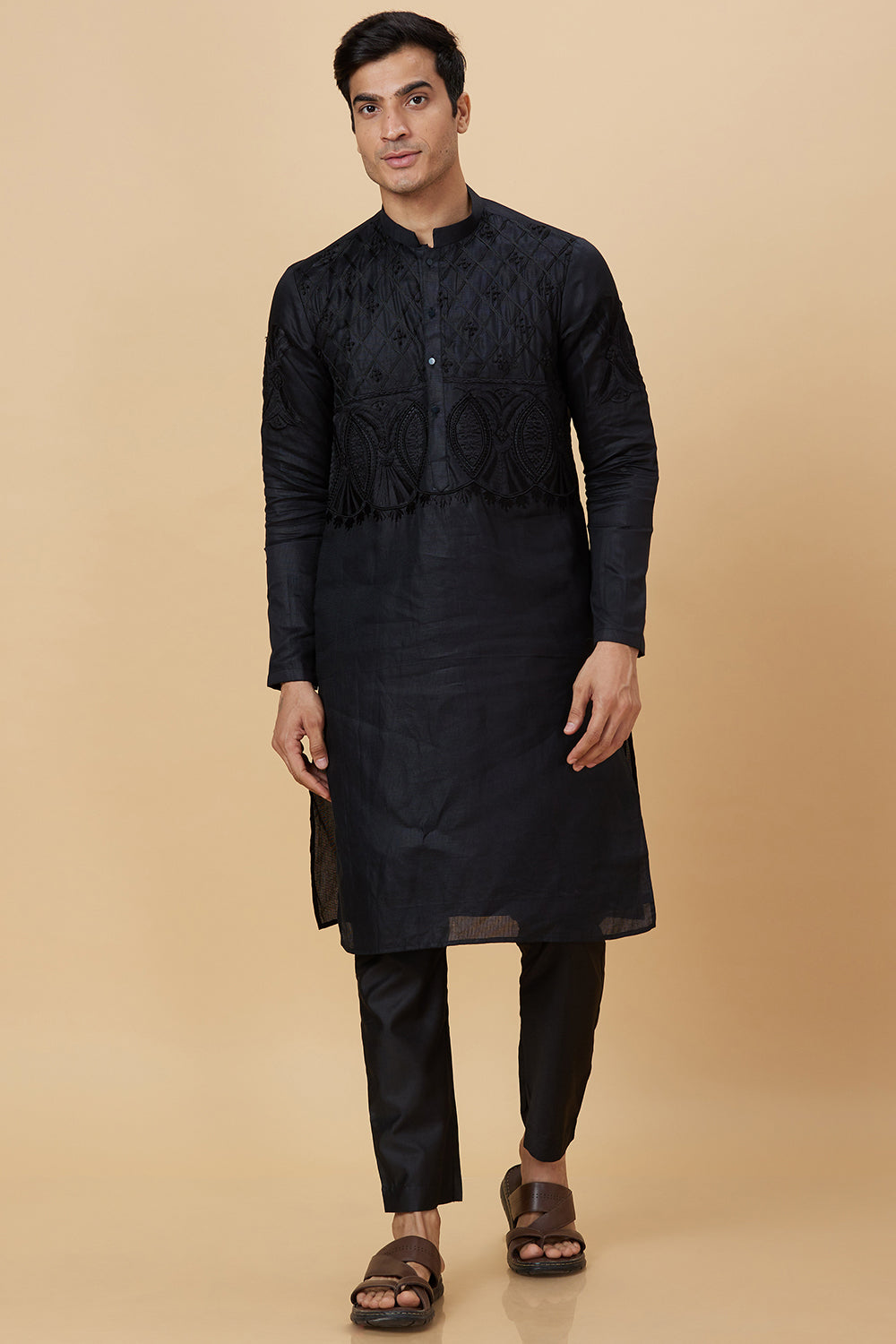 Kurta Black Kite French Knot