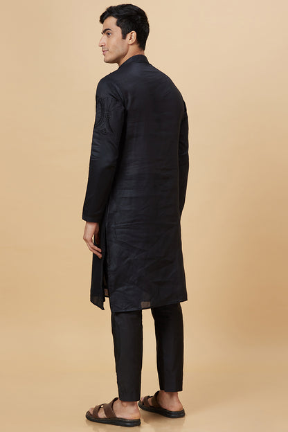 Kurta Black Kite French Knot