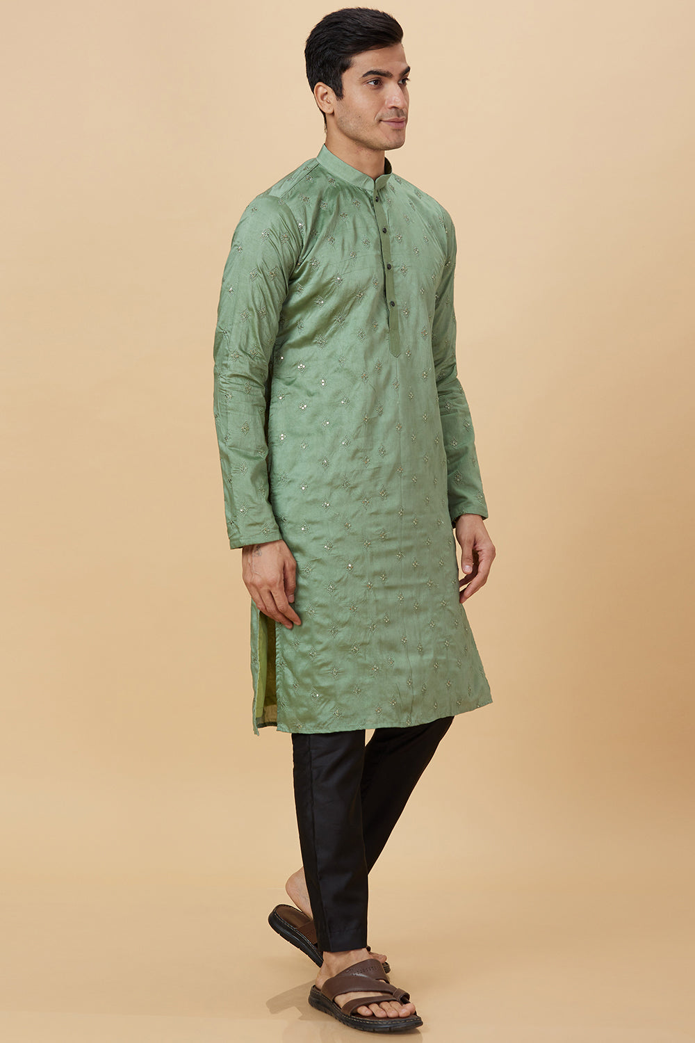 Fern Kurta with Kite shaped mirror Embellished work