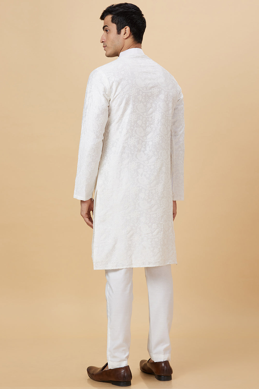 Kurta White Small Flower Embroidery