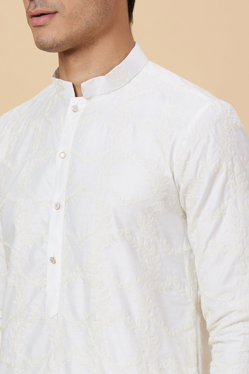 Kurta White Self small Paisley Embroidery